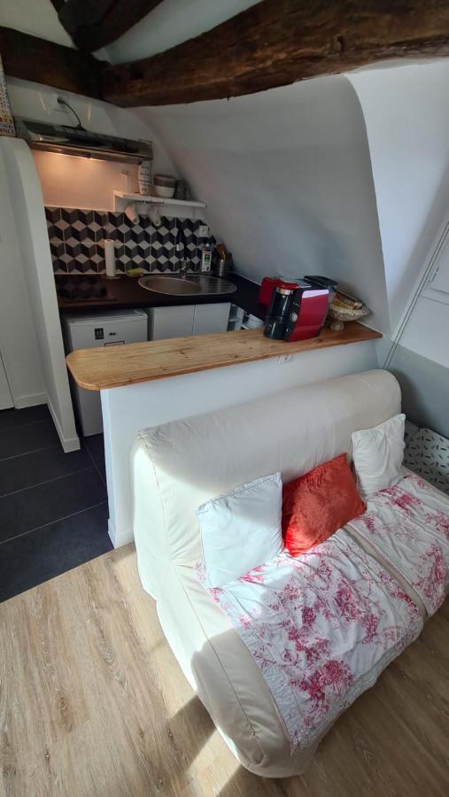 Appartement Coeur De Paris Avec Vue Sur Les Toits Buitenkant foto