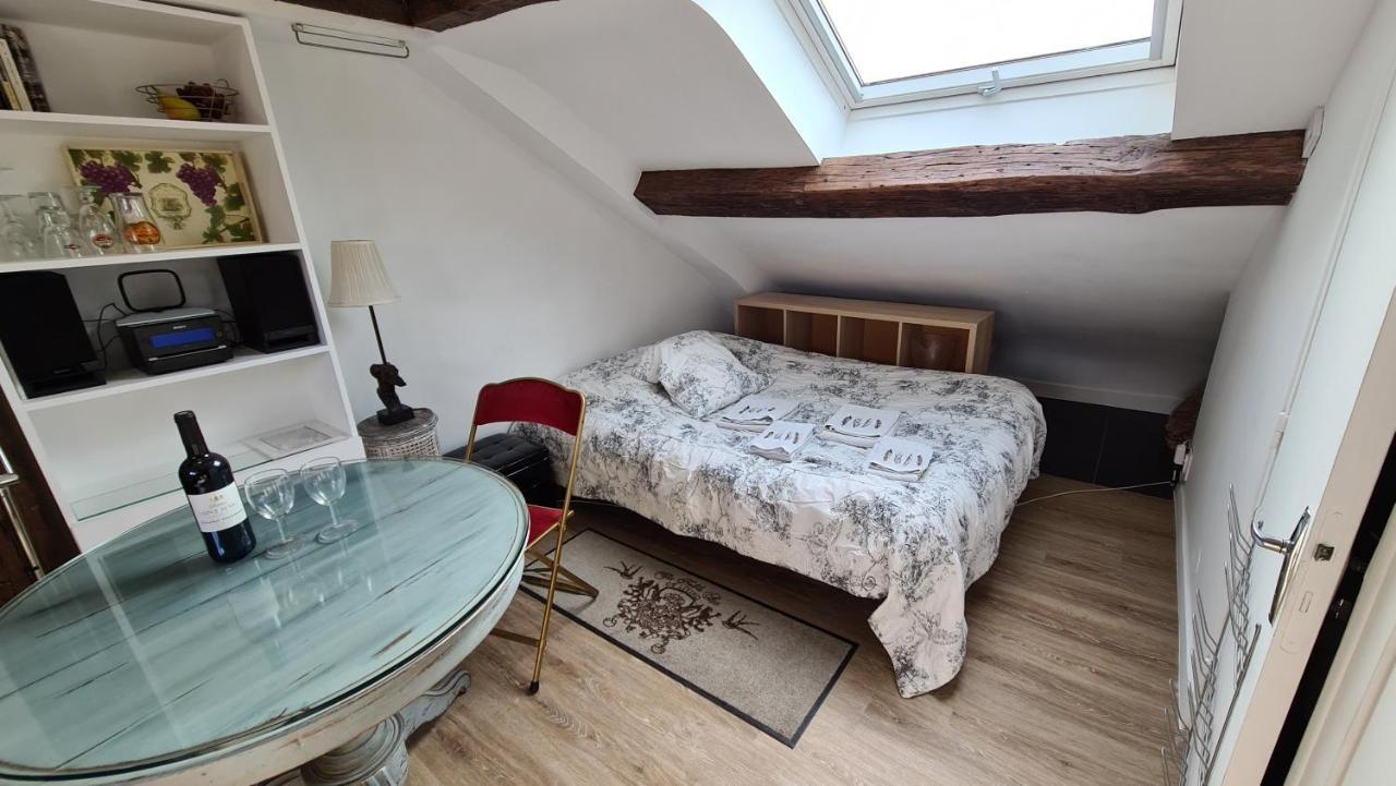Appartement Coeur De Paris Avec Vue Sur Les Toits Buitenkant foto